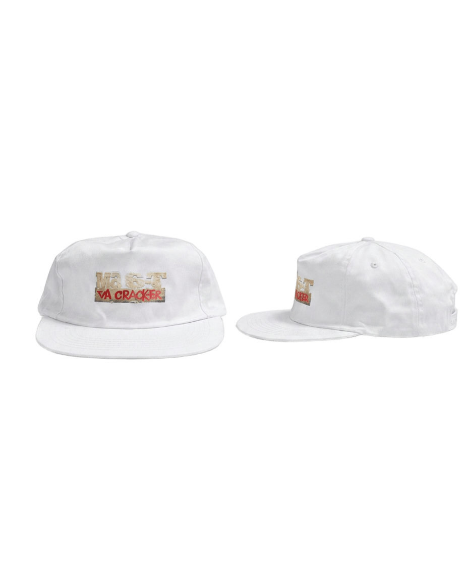 Casquette blanche avec logo doré et rouge Ma 6-T va crack-er